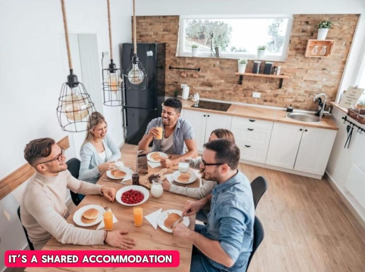 *Rf9Bc* For Your Most Relaxed & Cosy Stay + Free Parking + Free Fast Wifi * Leeds  Buitenkant foto